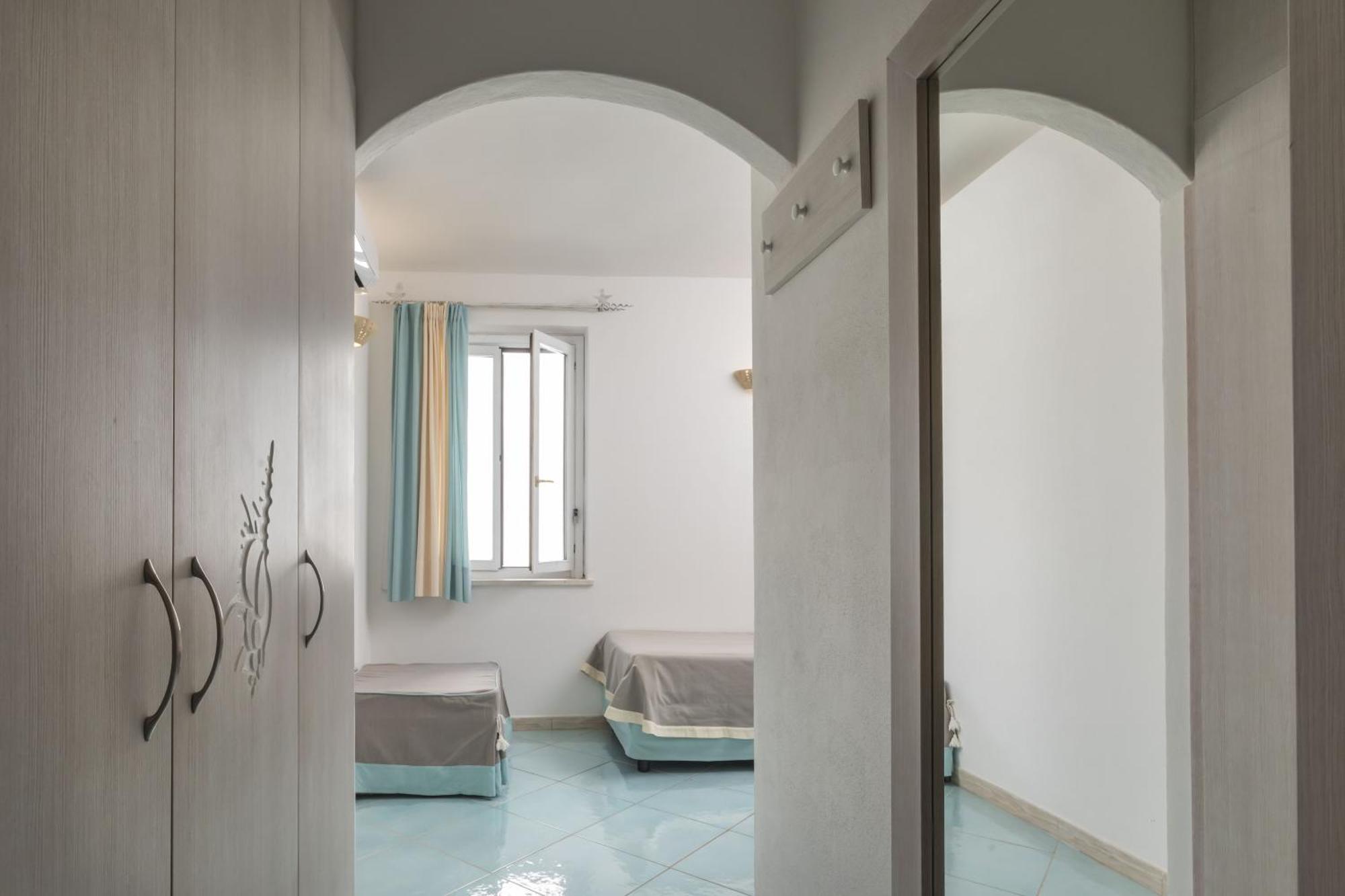 Hotel Corallaro Santa Teresa Gallura Extérieur photo